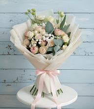 Букет цветов из:  Розы и Лизиантусы в Полбино