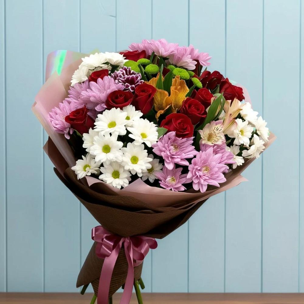Букет цветов из: Розы, Хризантемы и Альстромерии в Полбино