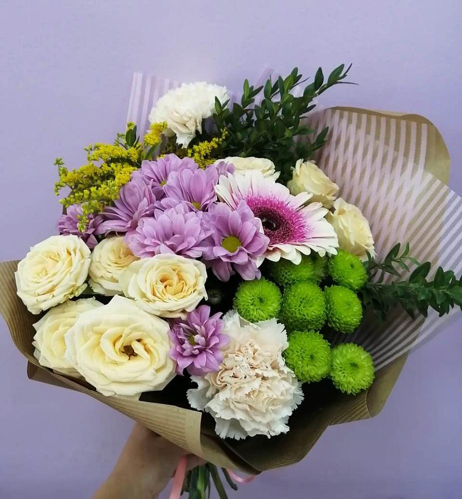 Букет цветов из: Хризантемы, Розы, Гвоздики и Герберы в Полбино