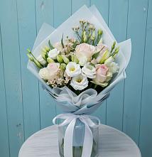 Букет цветов из:  Розы и Лизиантусы в Полбино