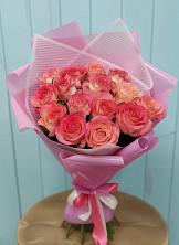 Букет 15 Розовых роз Равель в Полбино