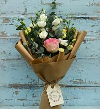 Букет цветов из:  Розы и Лизиантусы в Полбино