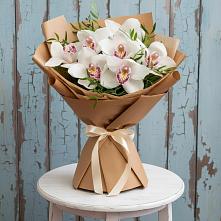 Букет цветов из:  Орхидеи и Розы #REPLACE_PRED# Полбино